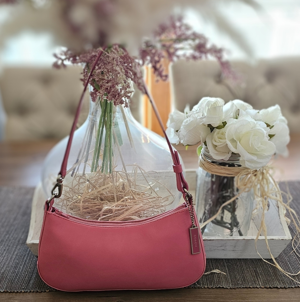 Vintage Coach Pearlized Nappa Leather Demi Shoulder Bag 8167 ( Pink ) - Picture 2 of 15